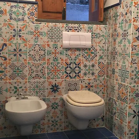 Casa Martha * سترومبولي